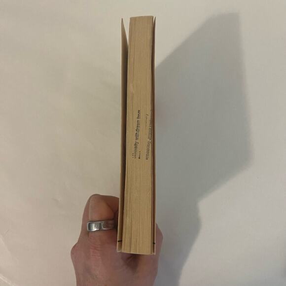 5/$25 Beloved by Toni Morrison softback book - Picture 4 of 6